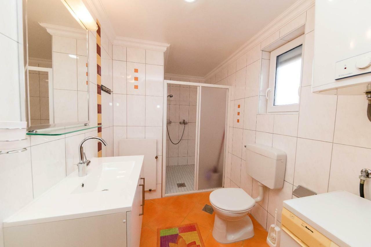 Moderne Souterrainwohnung Crikvenica Eksteriør bilde